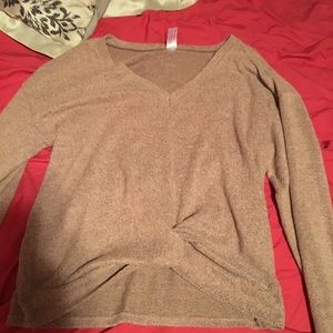 Juniors knotted long sleeve
